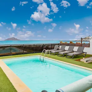 Oasis Beachfront By Holidays , Corralejo Spain